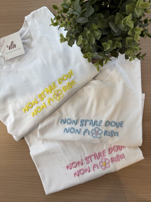 t-shirt "non stare dove non fiorisci"
